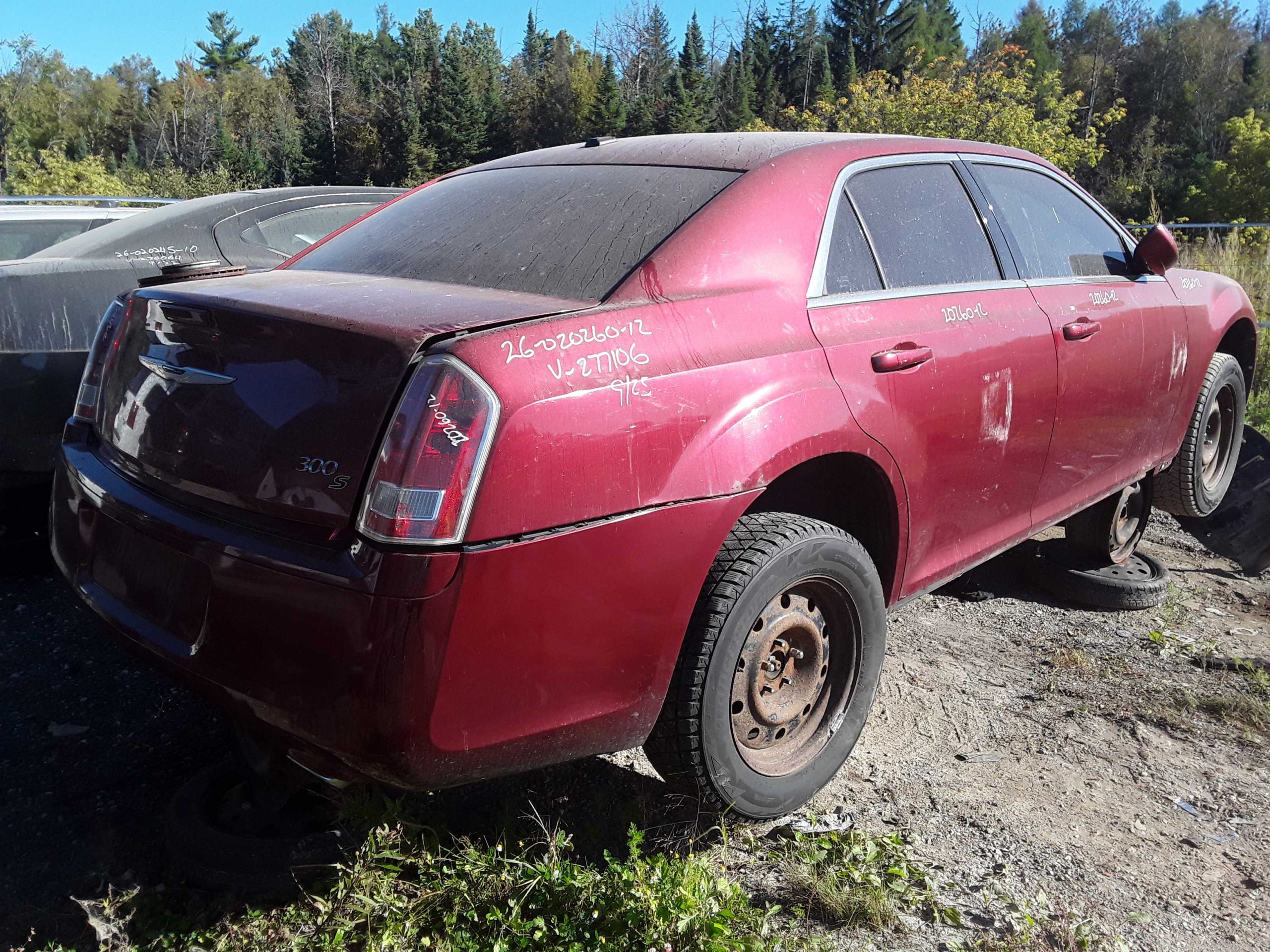 CHRYSLER 300 2012
