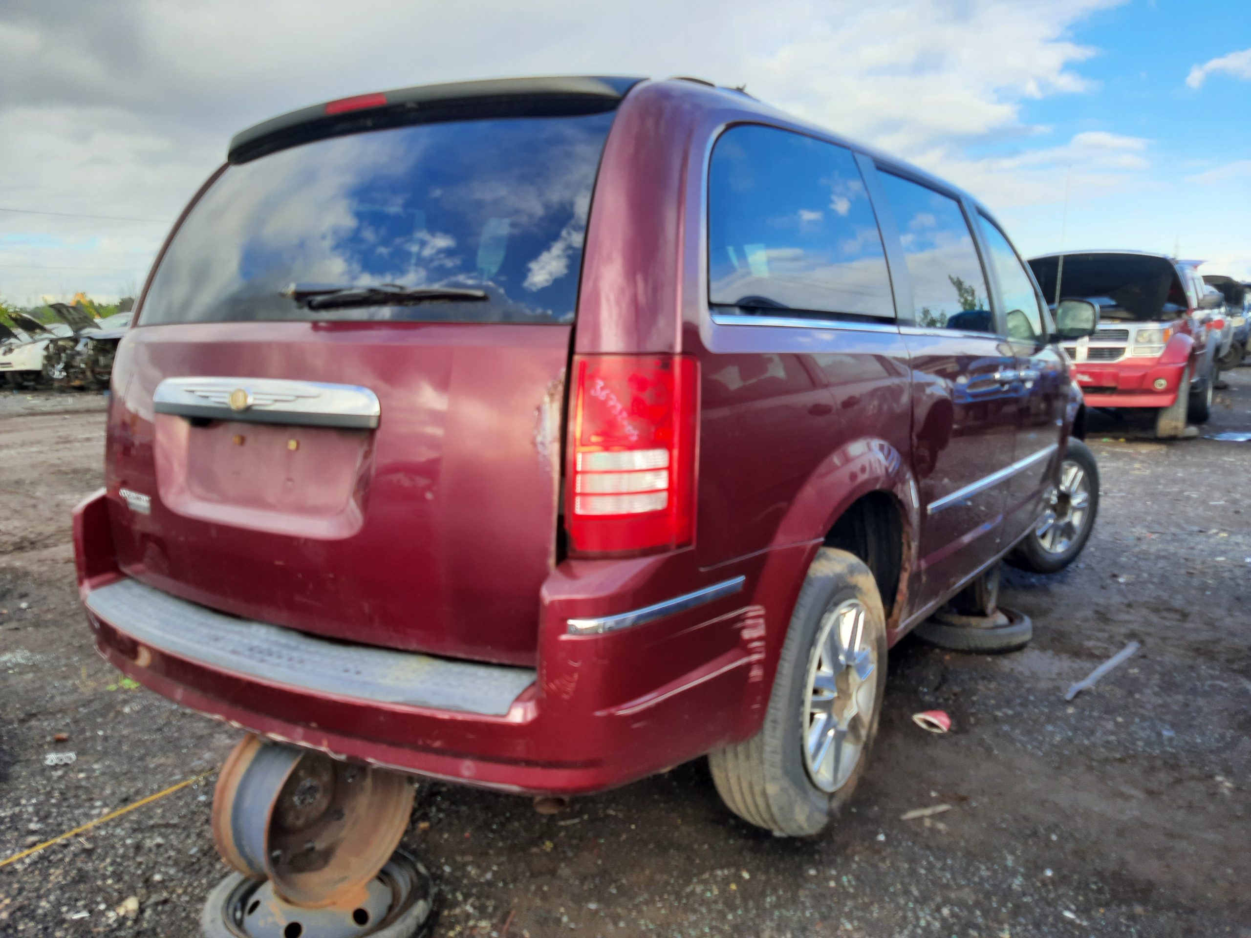 CHRYSLER TOWN & COUNTRY 2008