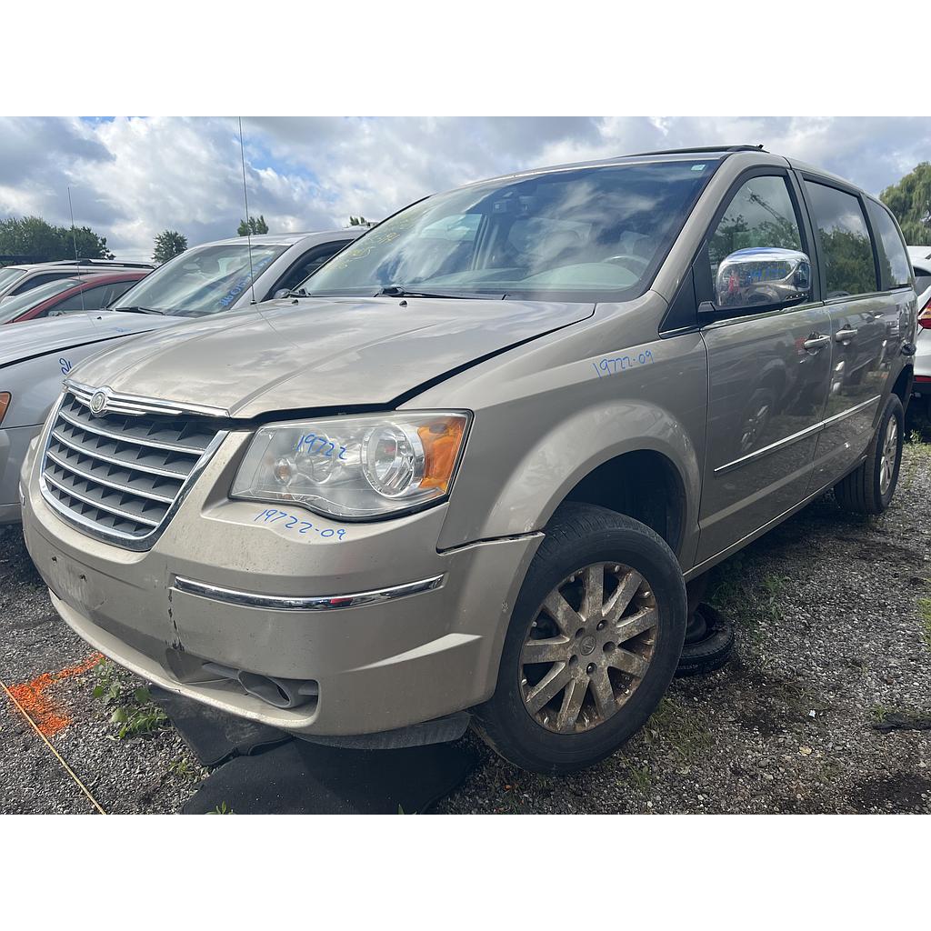 CHRYSLER TOWN & COUNTRY 2009