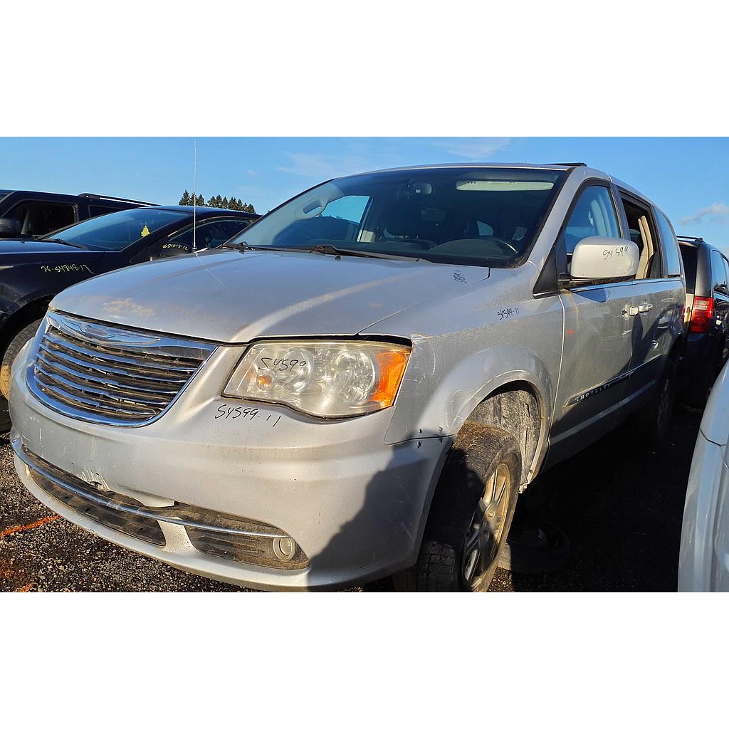 CHRYSLER TOWN & COUNTRY 2011
