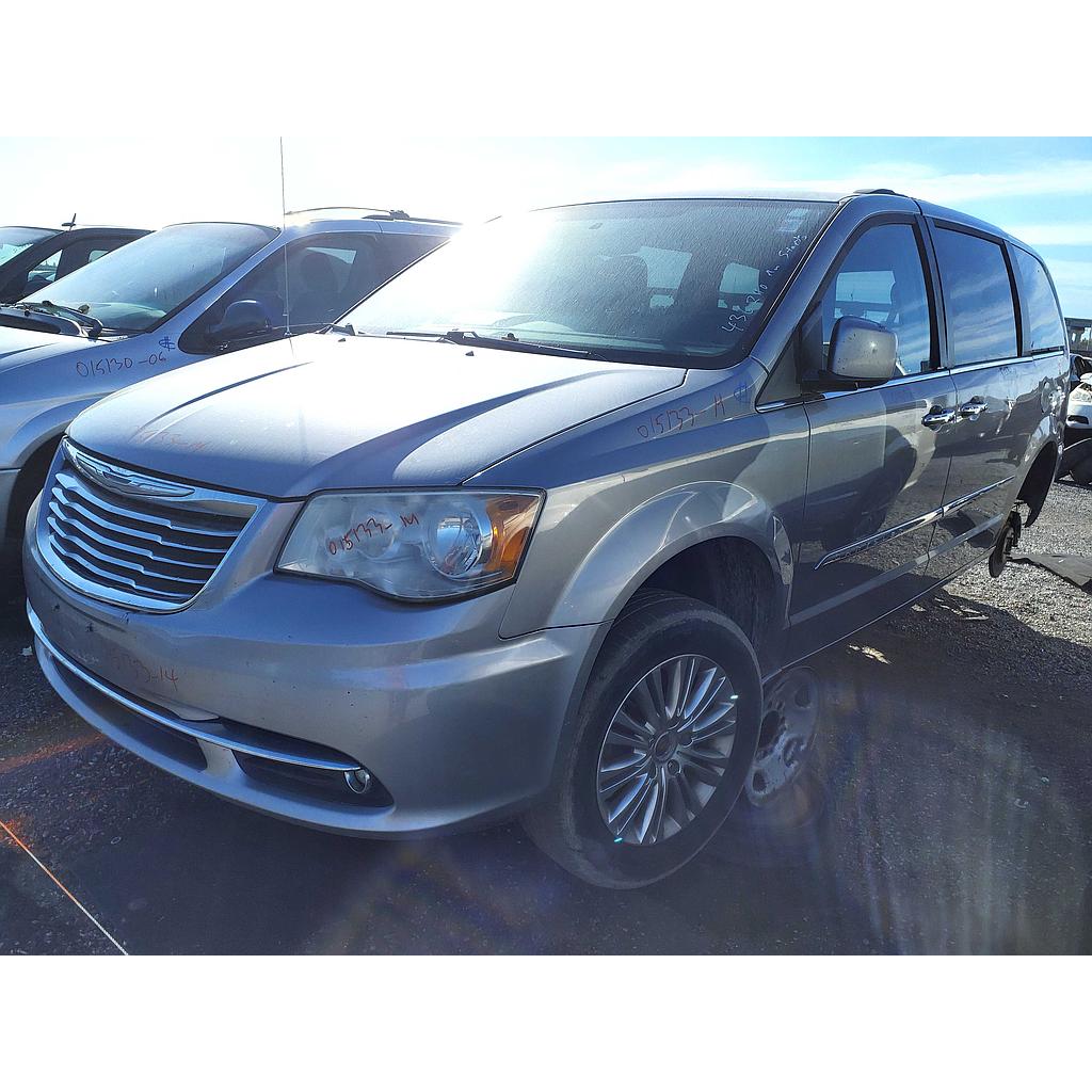 CHRYSLER TOWN & COUNTRY 2014