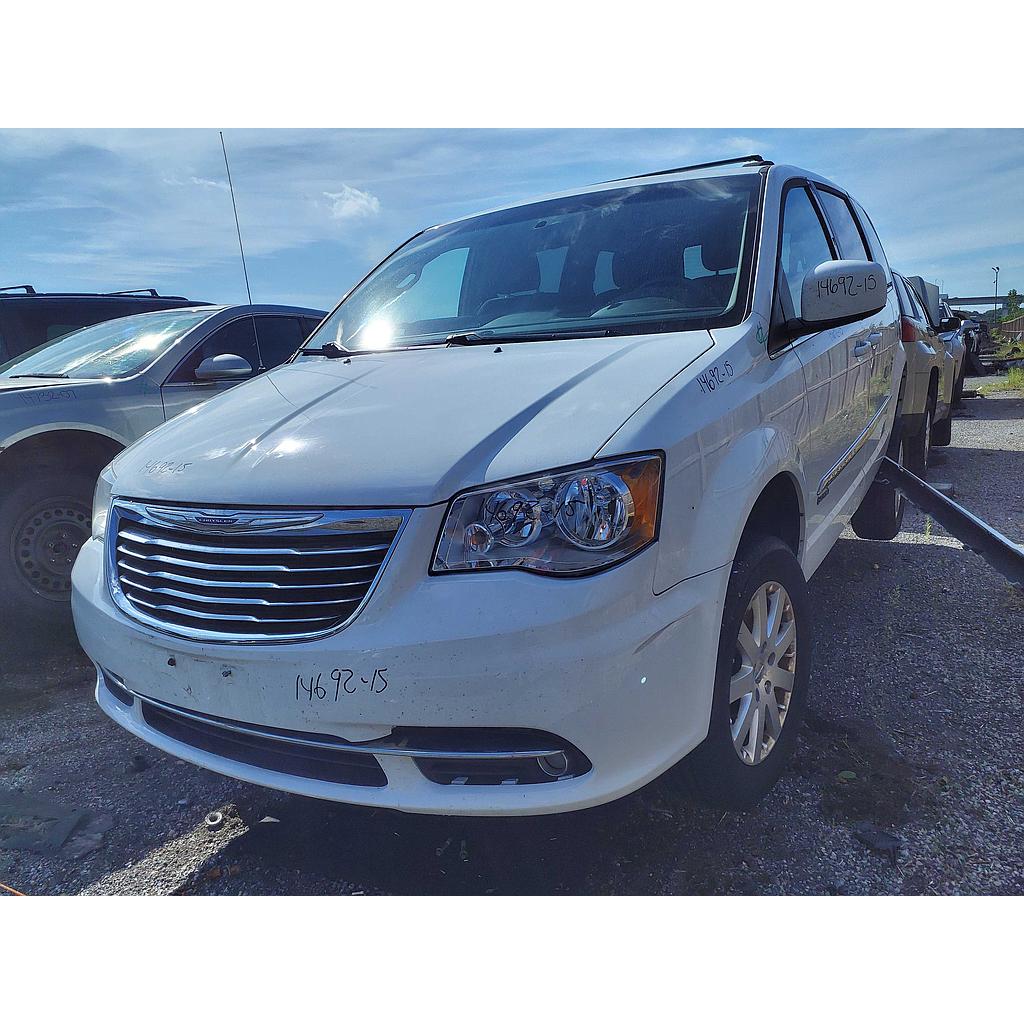 CHRYSLER TOWN & COUNTRY 2015