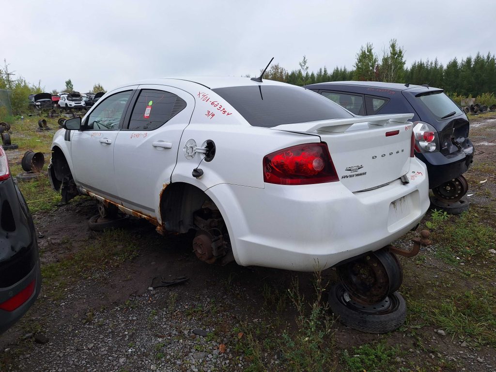 DODGE AVENGER 2013