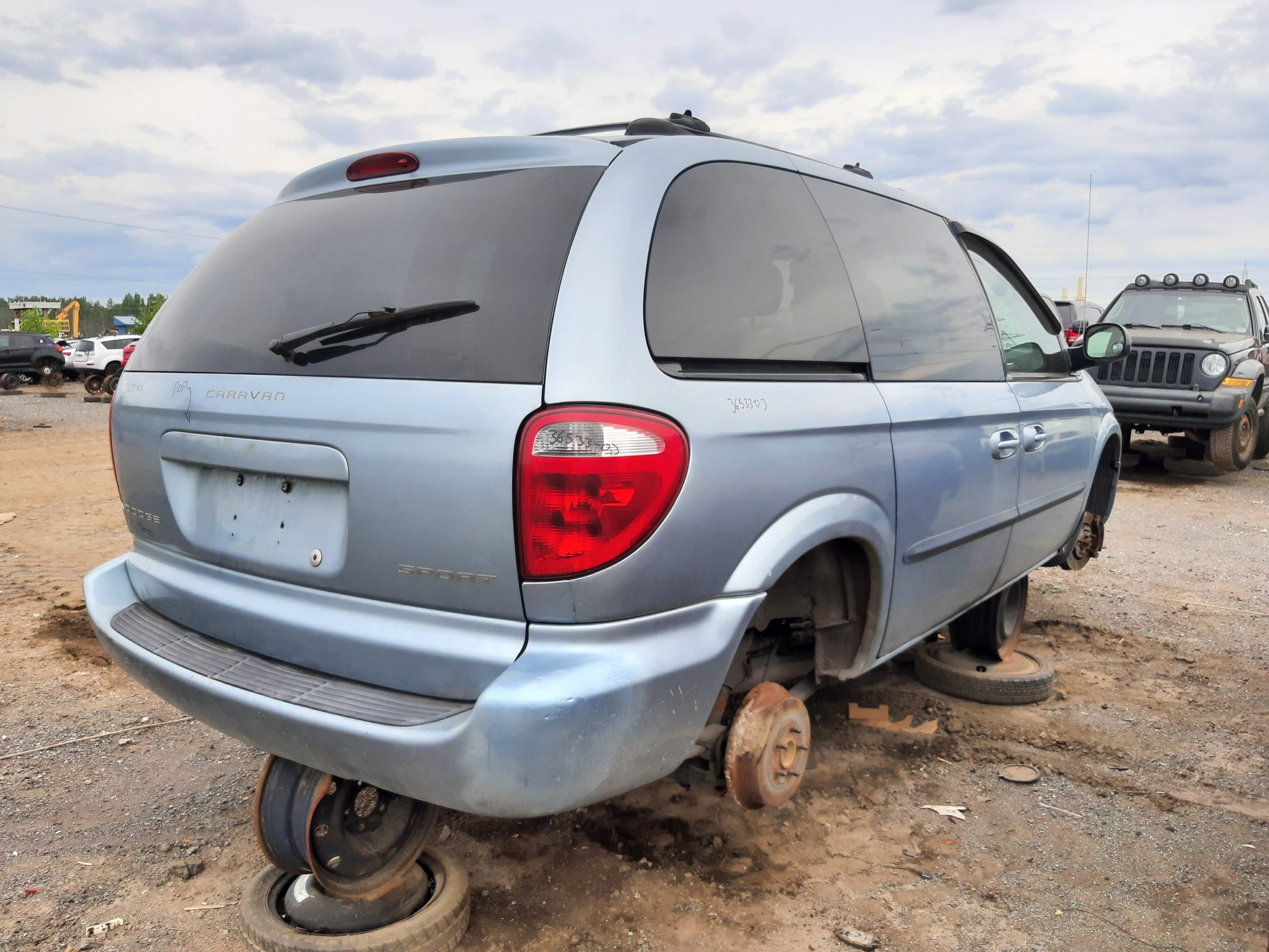 DODGE CARAVAN 2003