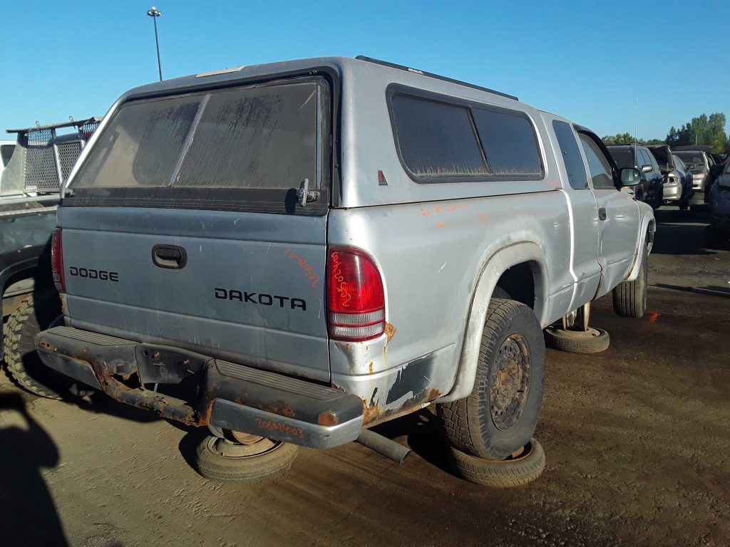 DODGE DAKOTA 2003