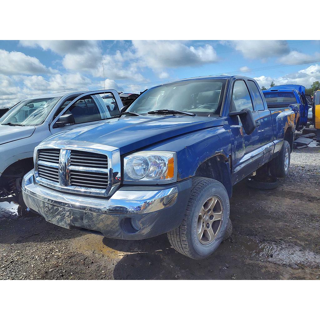 DODGE DAKOTA 2005