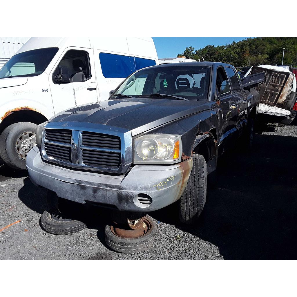 DODGE DAKOTA 2005