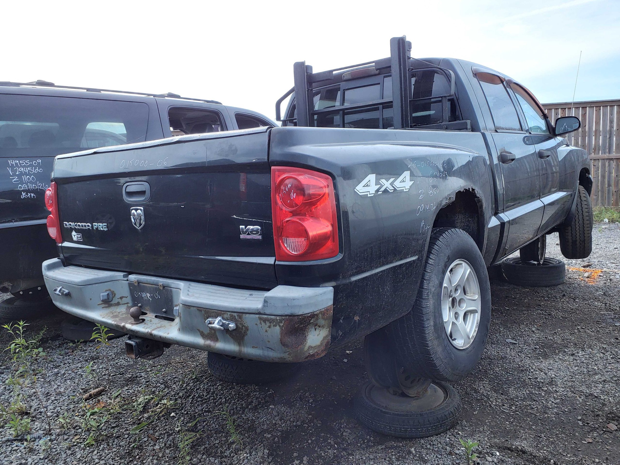 DODGE DAKOTA 2006