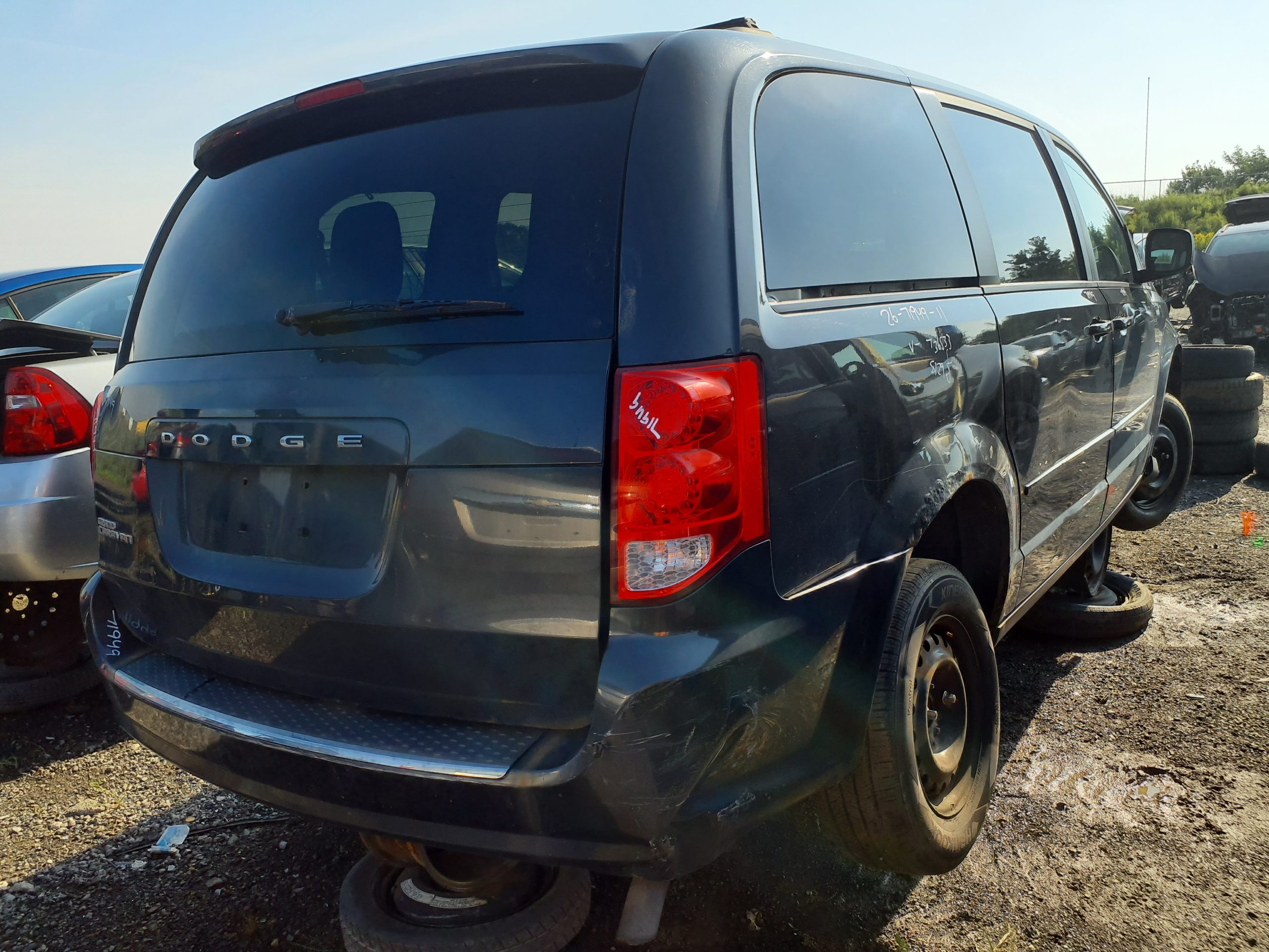 DODGE GRAND CARAVAN 2011