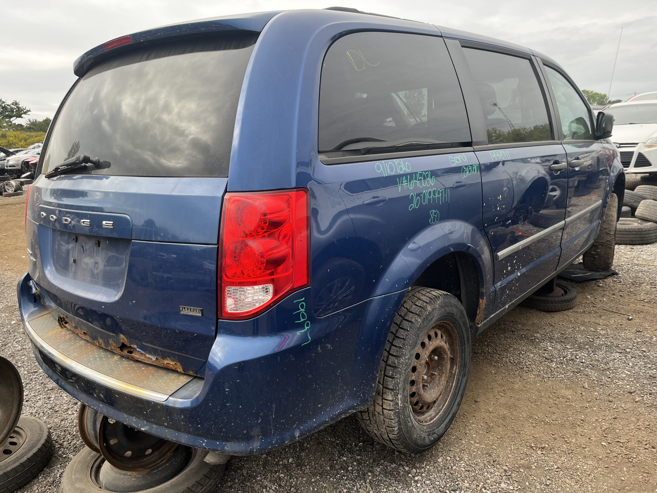 DODGE GRAND CARAVAN 2011