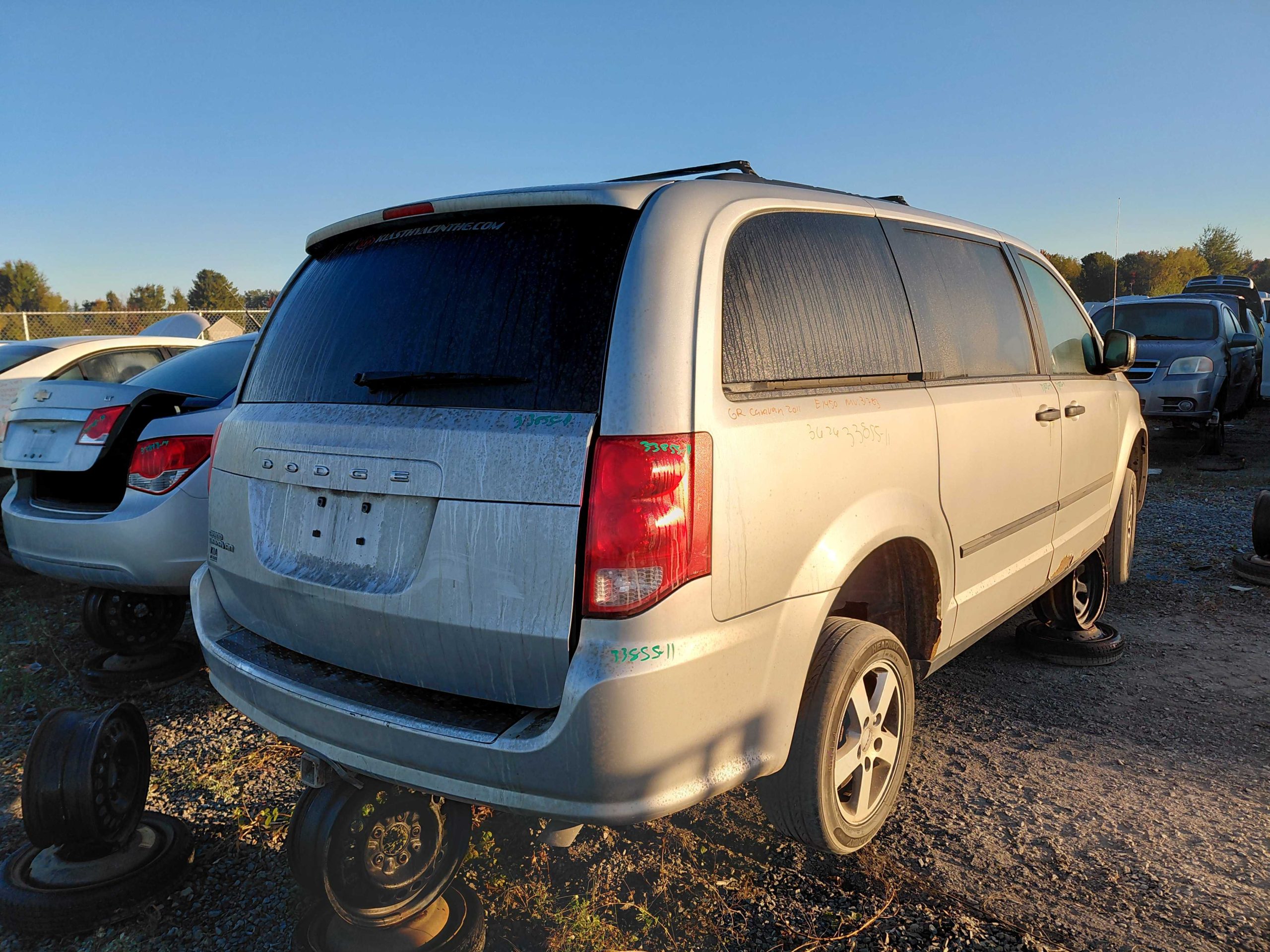 DODGE GRAND CARAVAN 2011