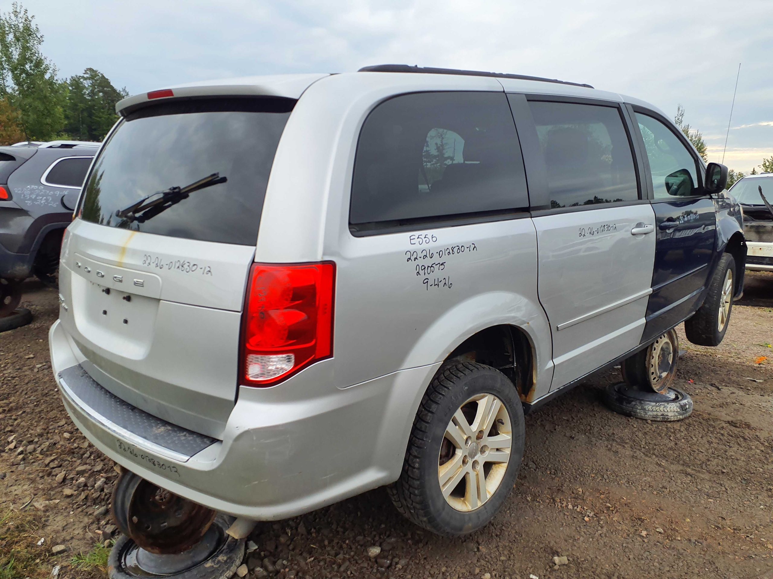 DODGE GRAND CARAVAN 2012