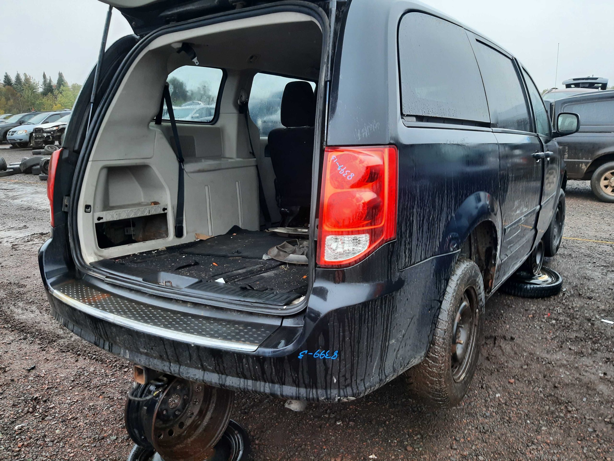 DODGE GRAND CARAVAN 2013