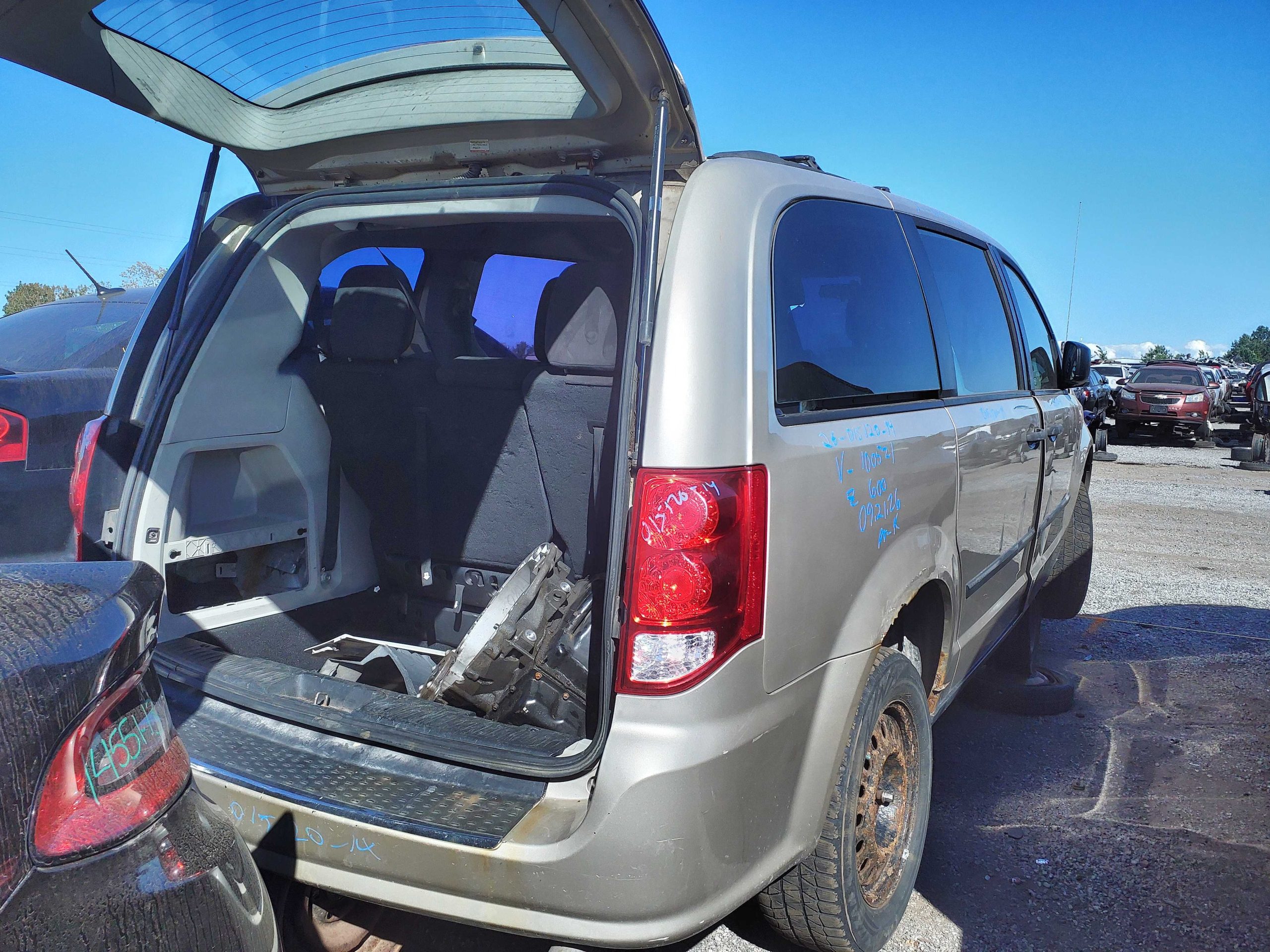 DODGE GRAND CARAVAN 2014