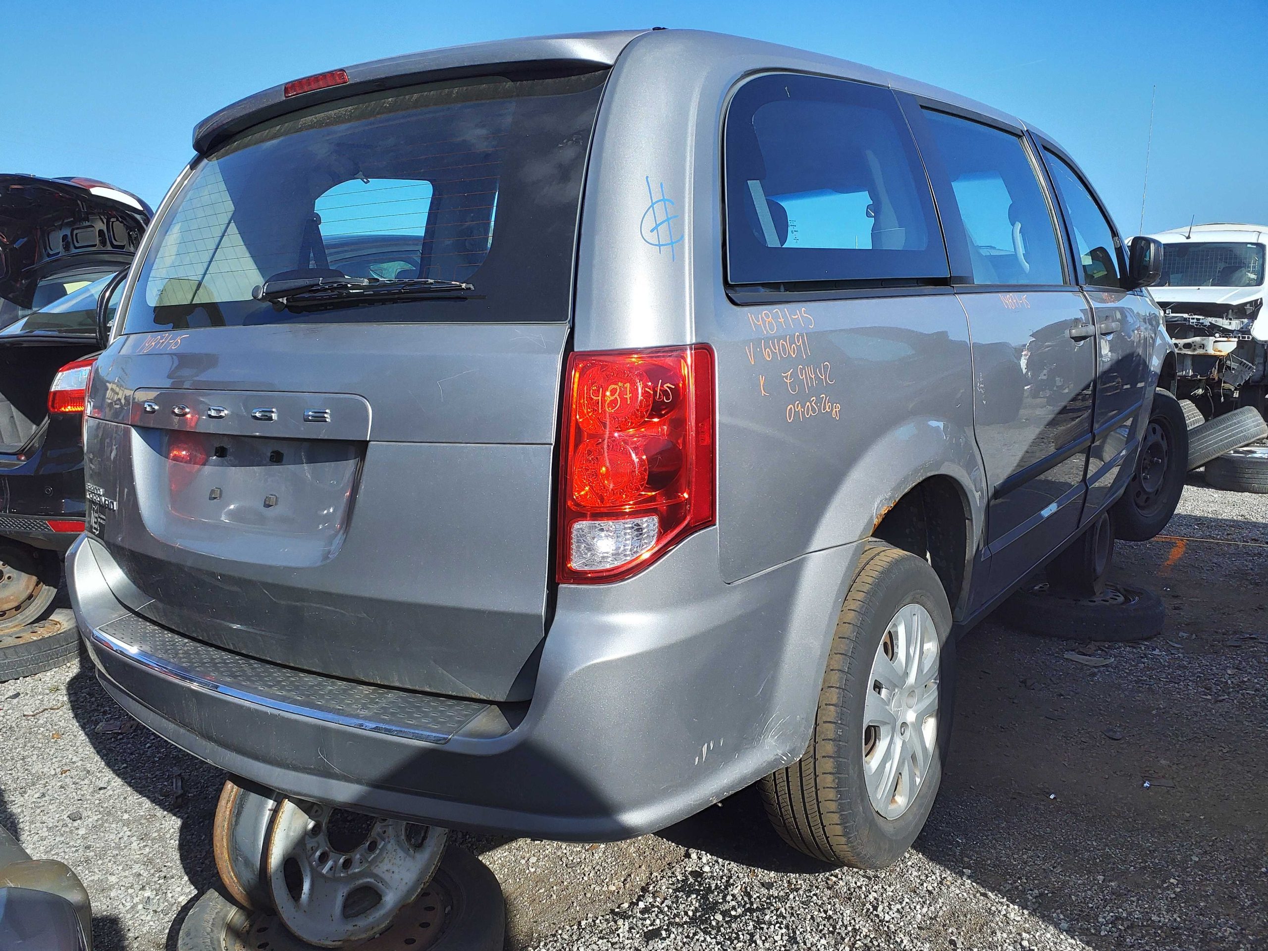 DODGE GRAND CARAVAN 2015