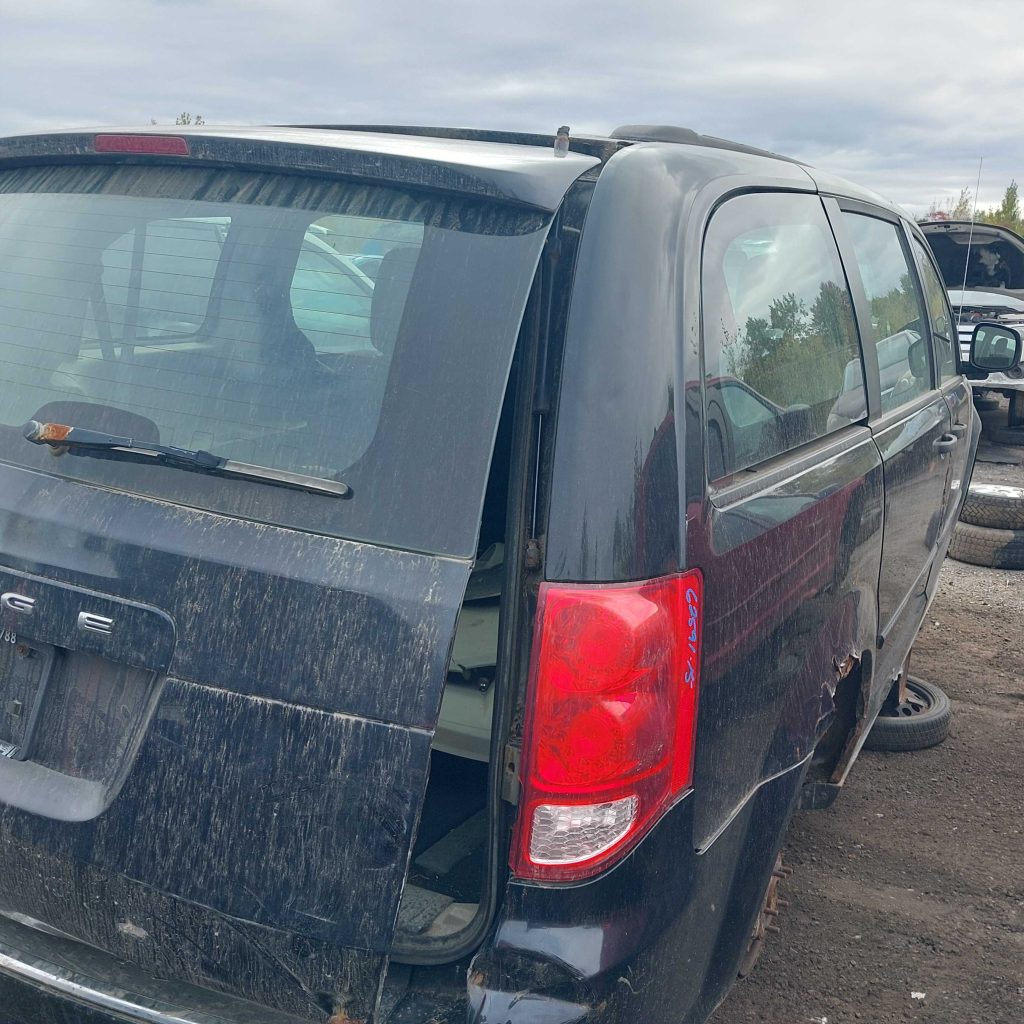 DODGE GRAND CARAVAN 2015
