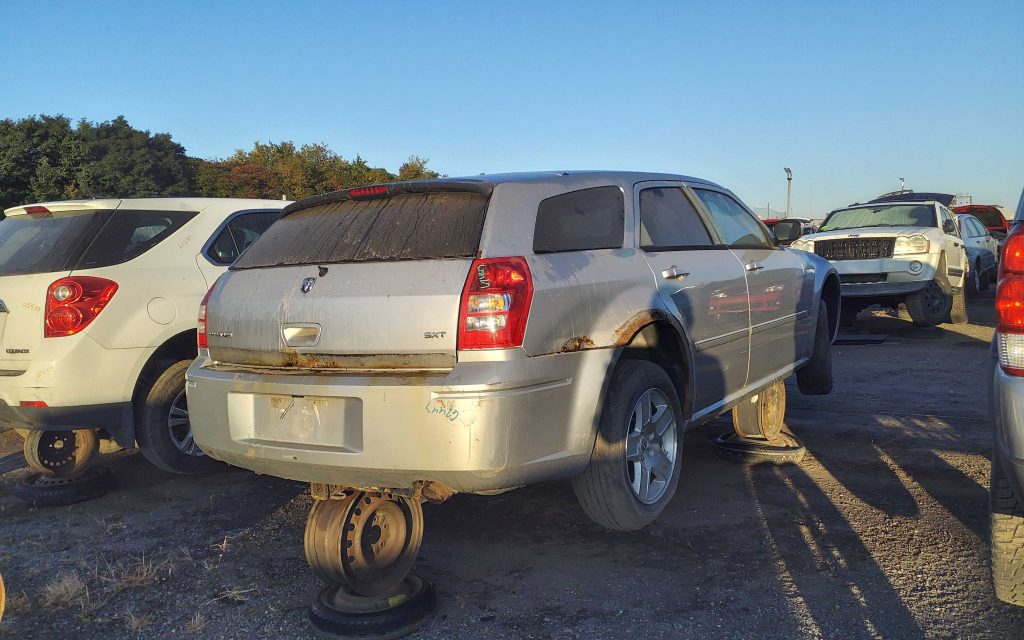 DODGE MAGNUM 2007