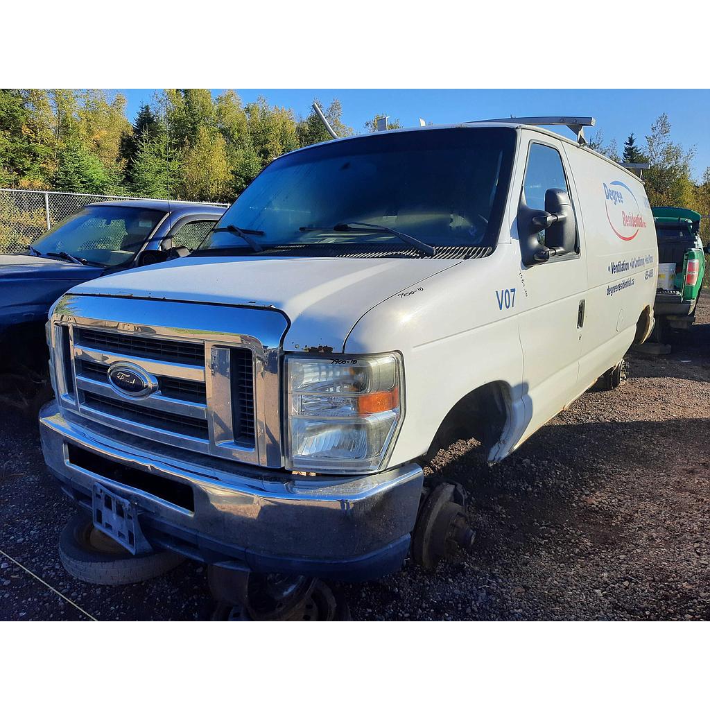 FORD ECONOLINE 2010
