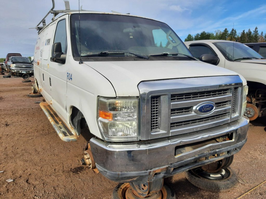 FORD ECONOLINE 2011