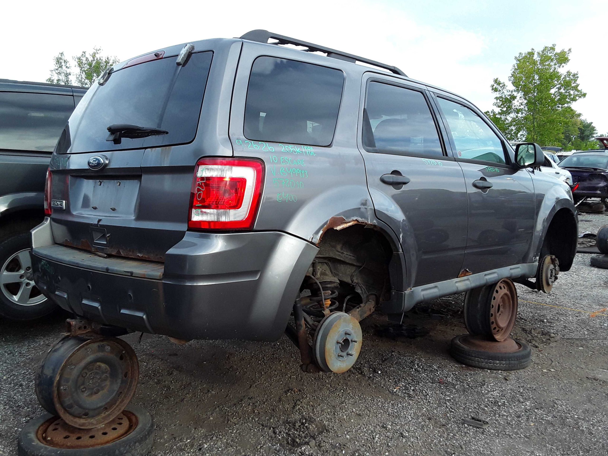 FORD ESCAPE 2010