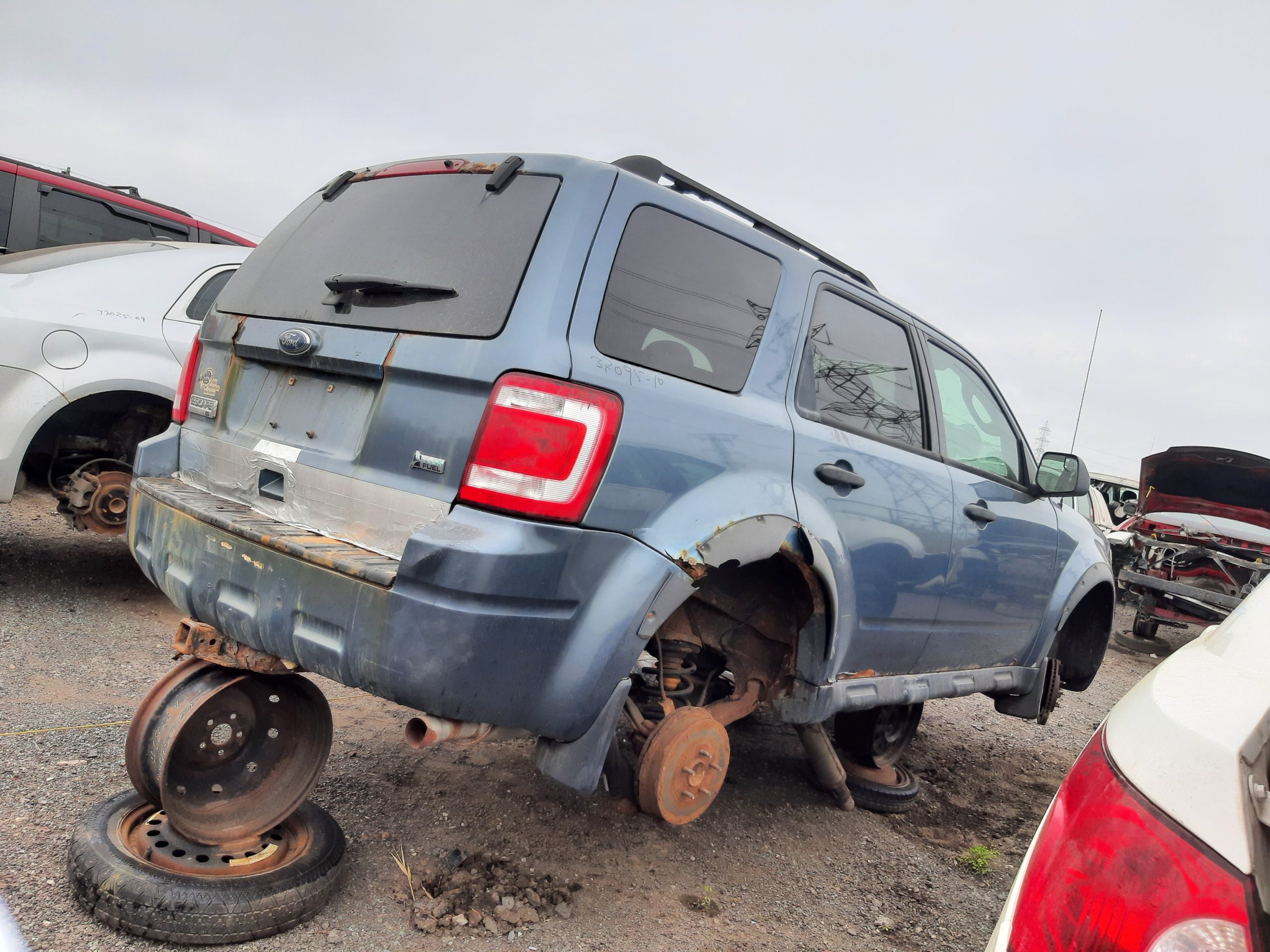 FORD ESCAPE 2010