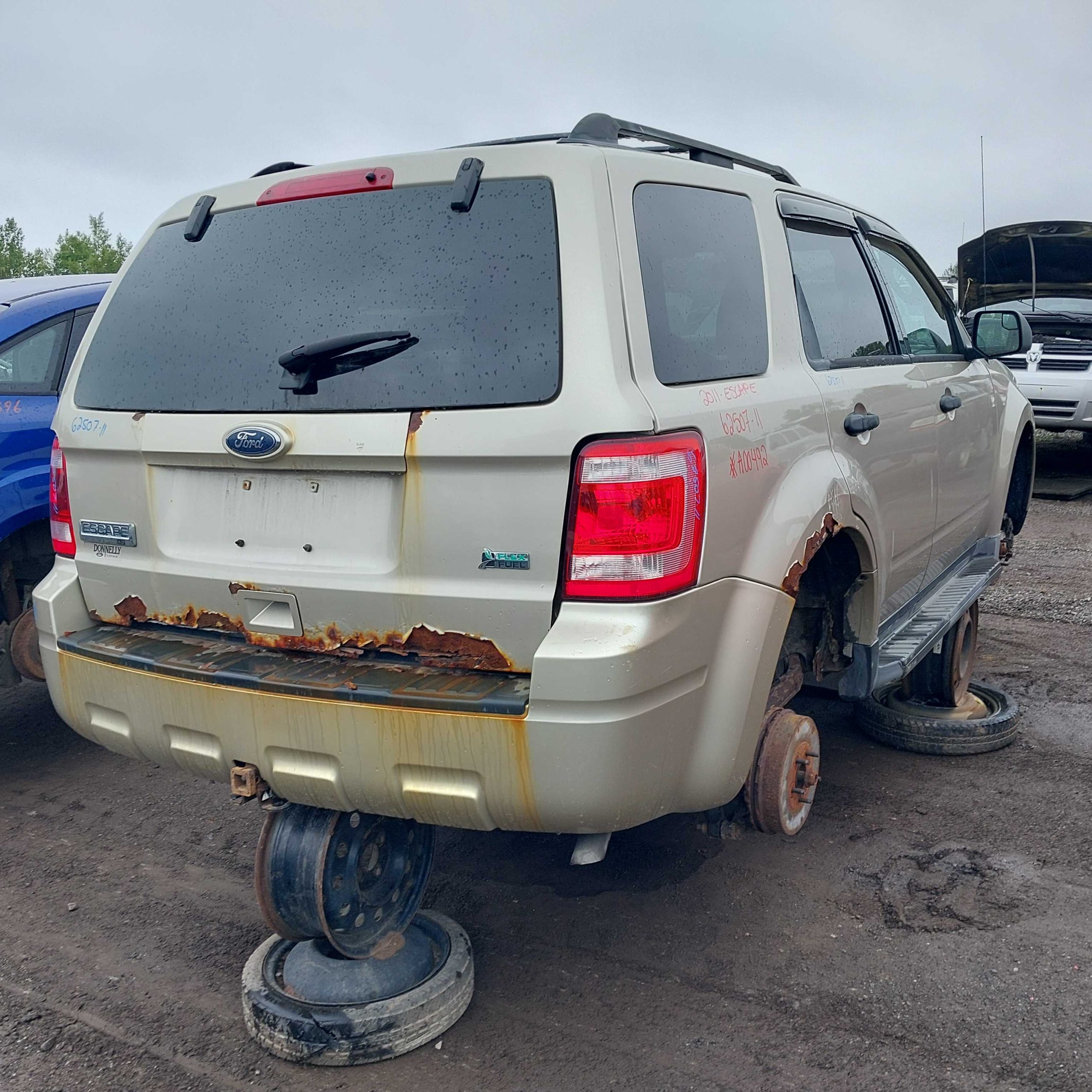 FORD ESCAPE 2011