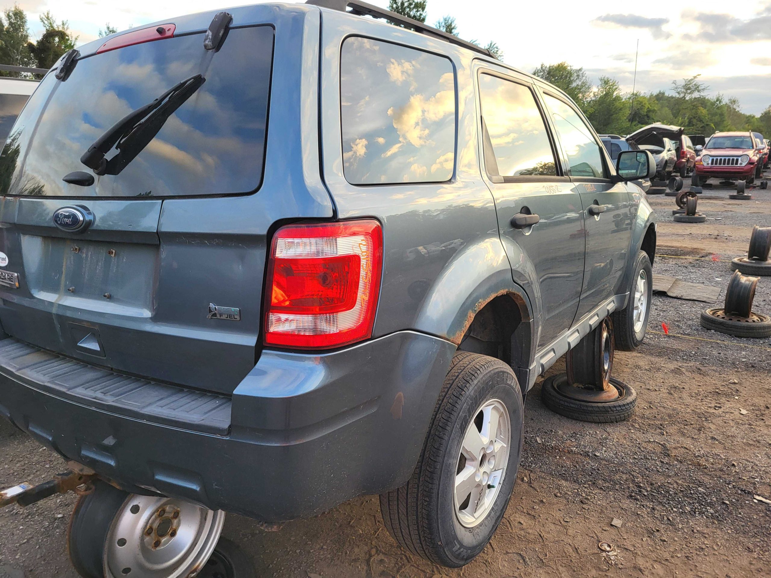 FORD ESCAPE 2012