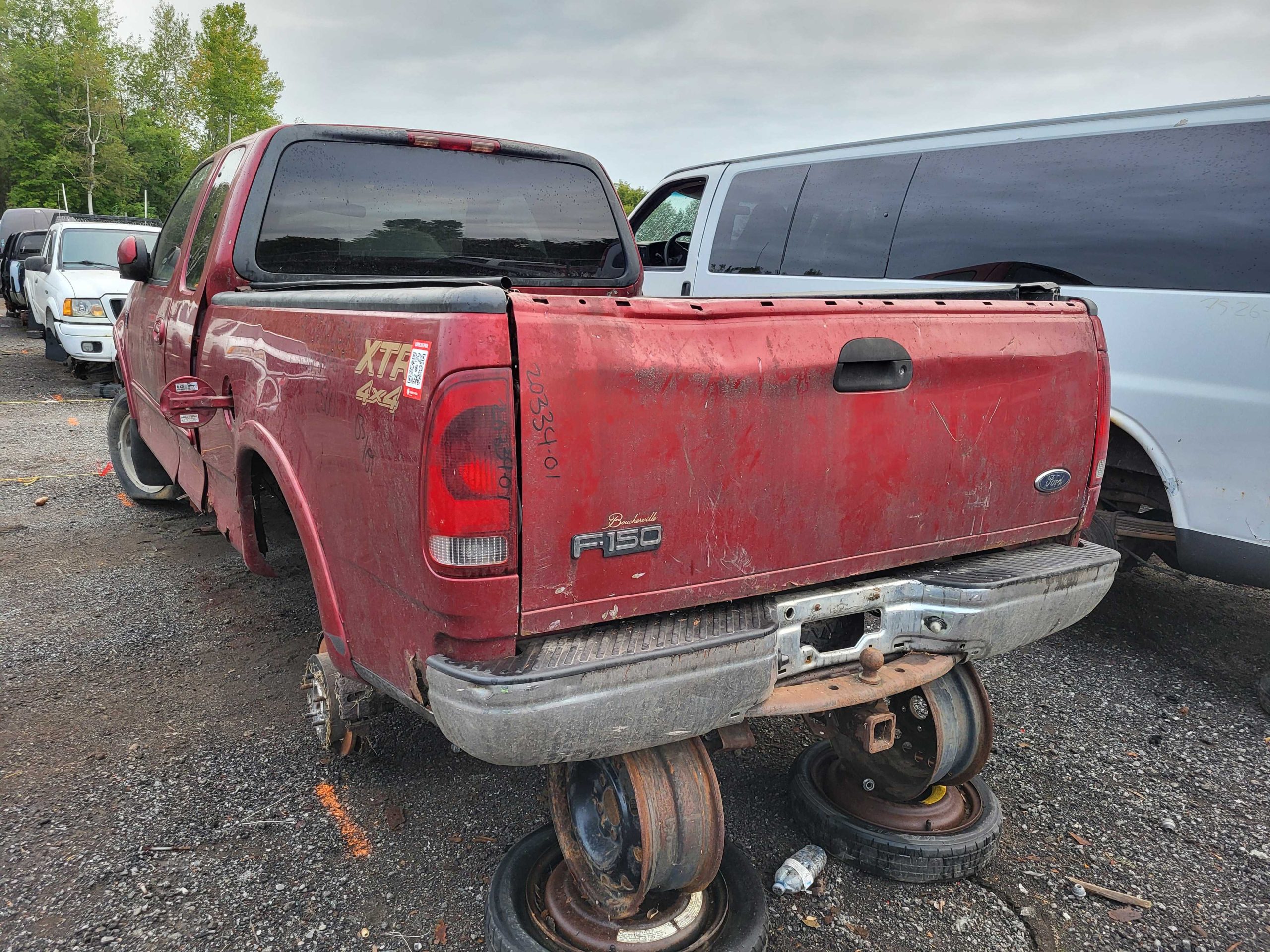 FORD F-150 2001