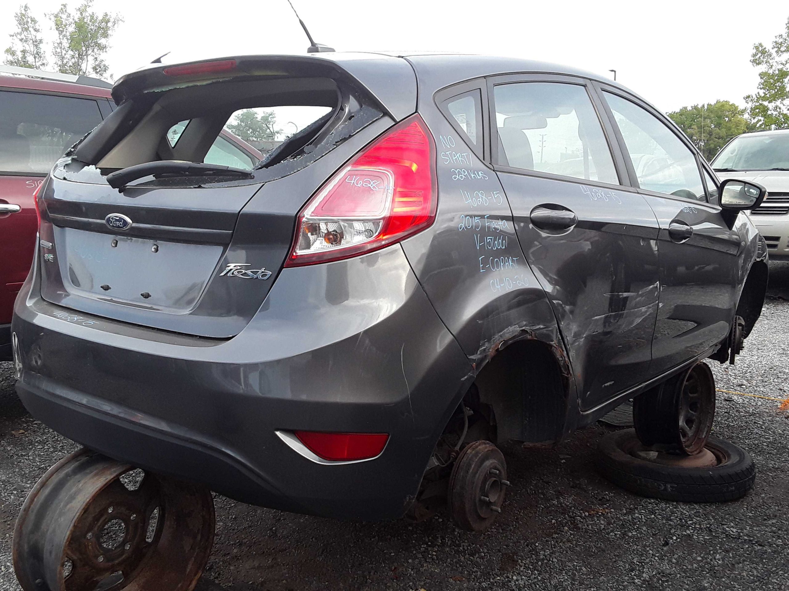 FORD FIESTA 2015