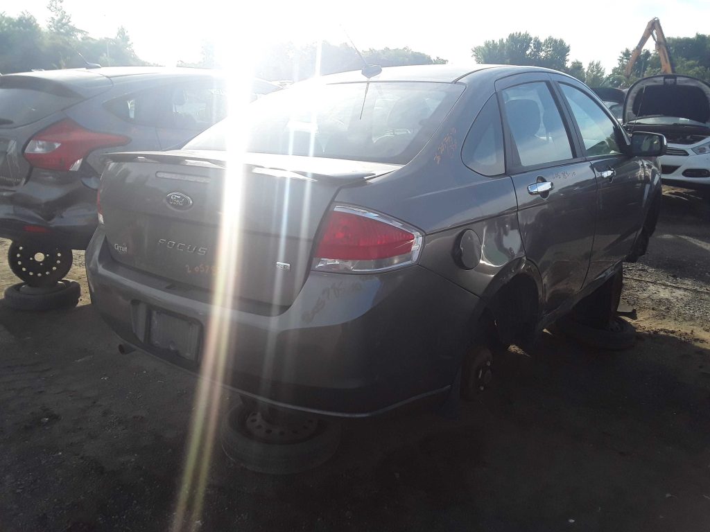 FORD FOCUS 2010