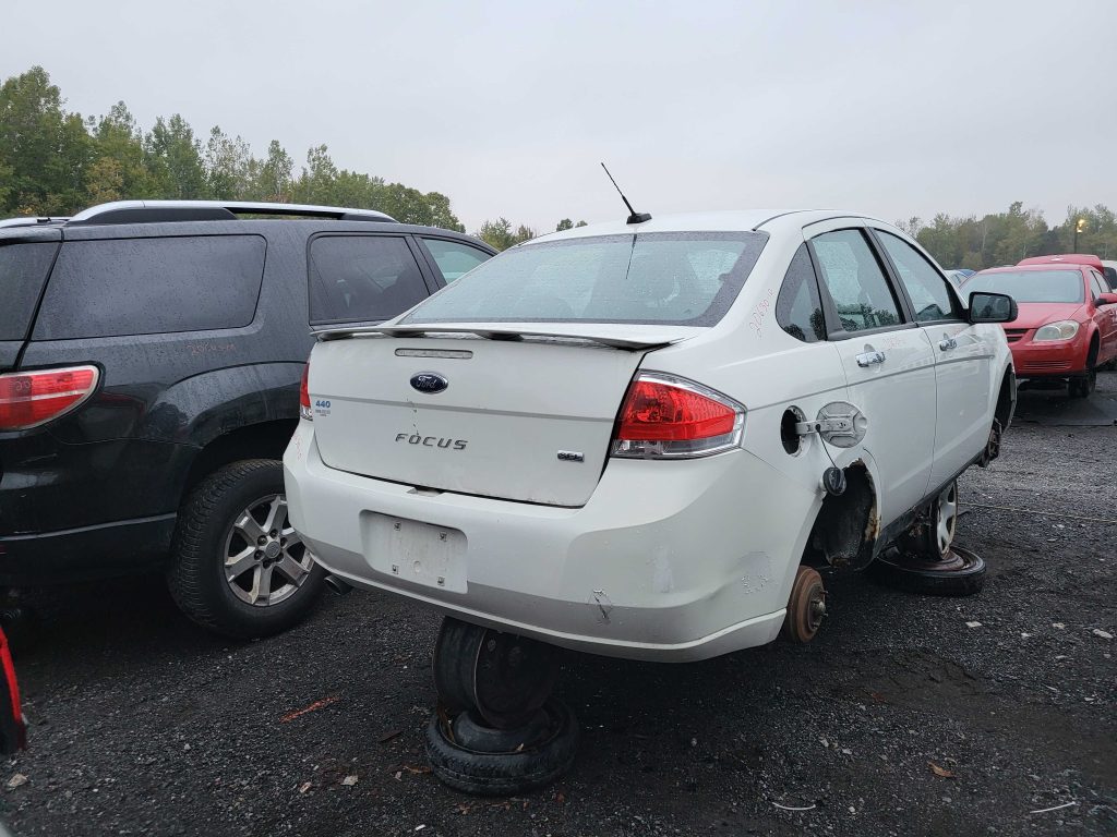 FORD FOCUS 2010