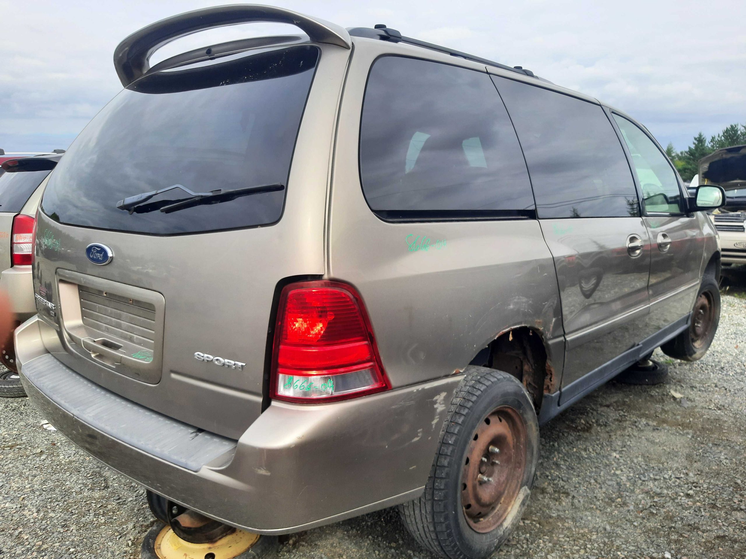 FORD FREESTAR 2004