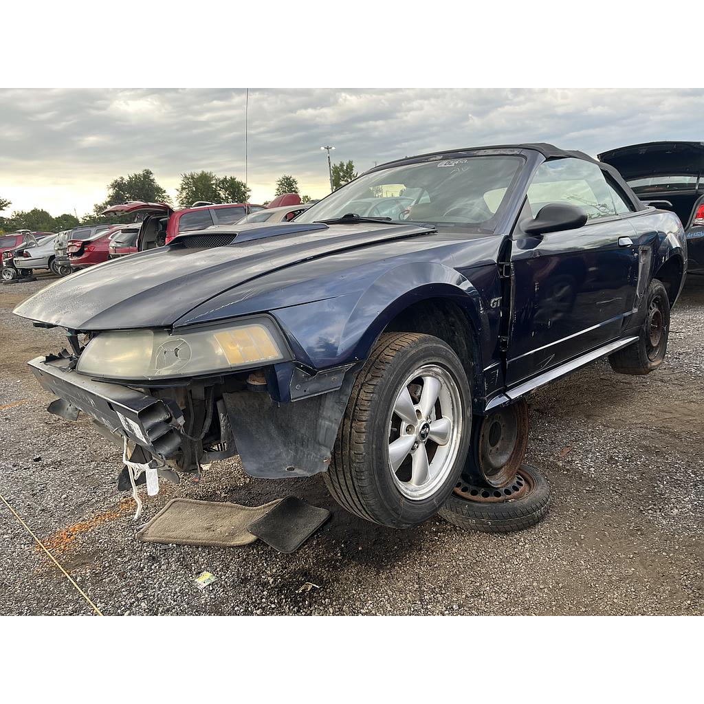 FORD MUSTANG 2001