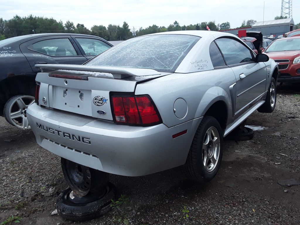 FORD MUSTANG 2003