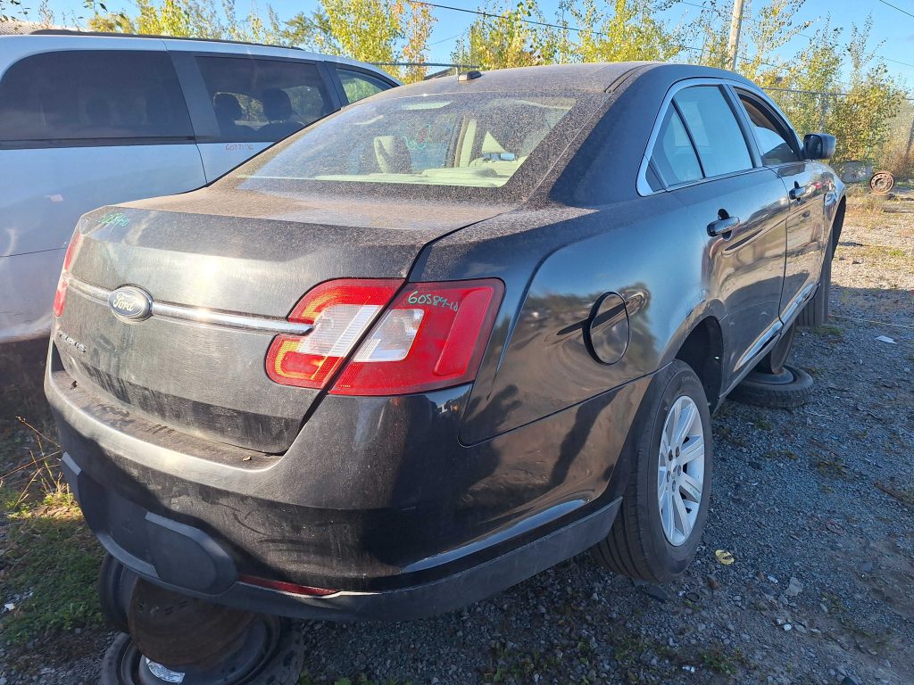 FORD TAURUS 2010