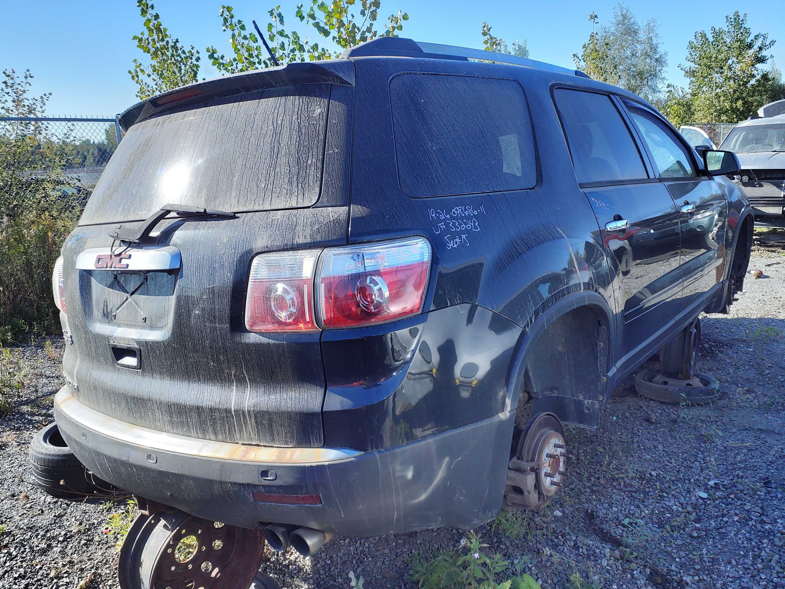 GMC ACADIA 2011