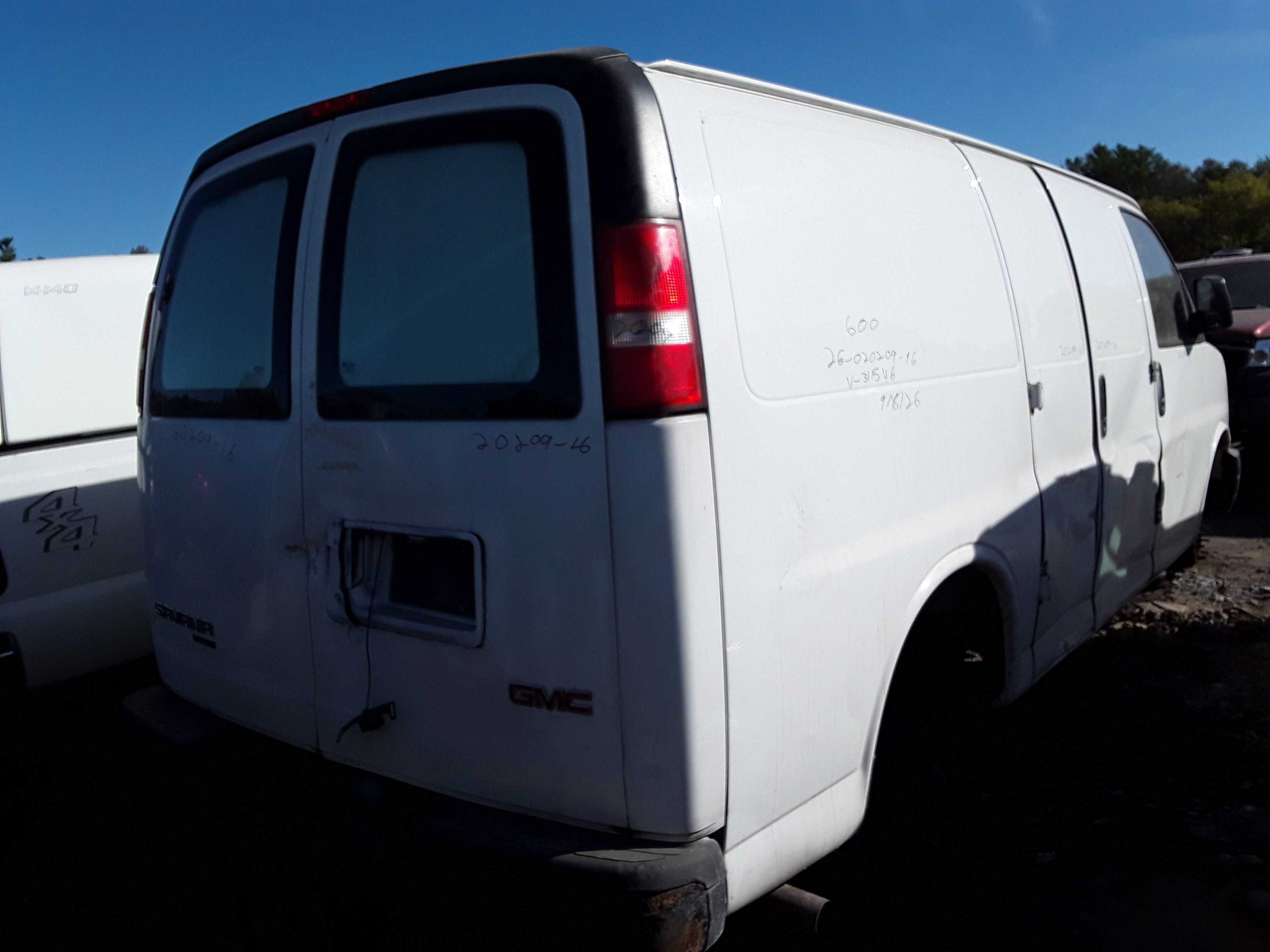 GMC SAVANA CARGO 2016