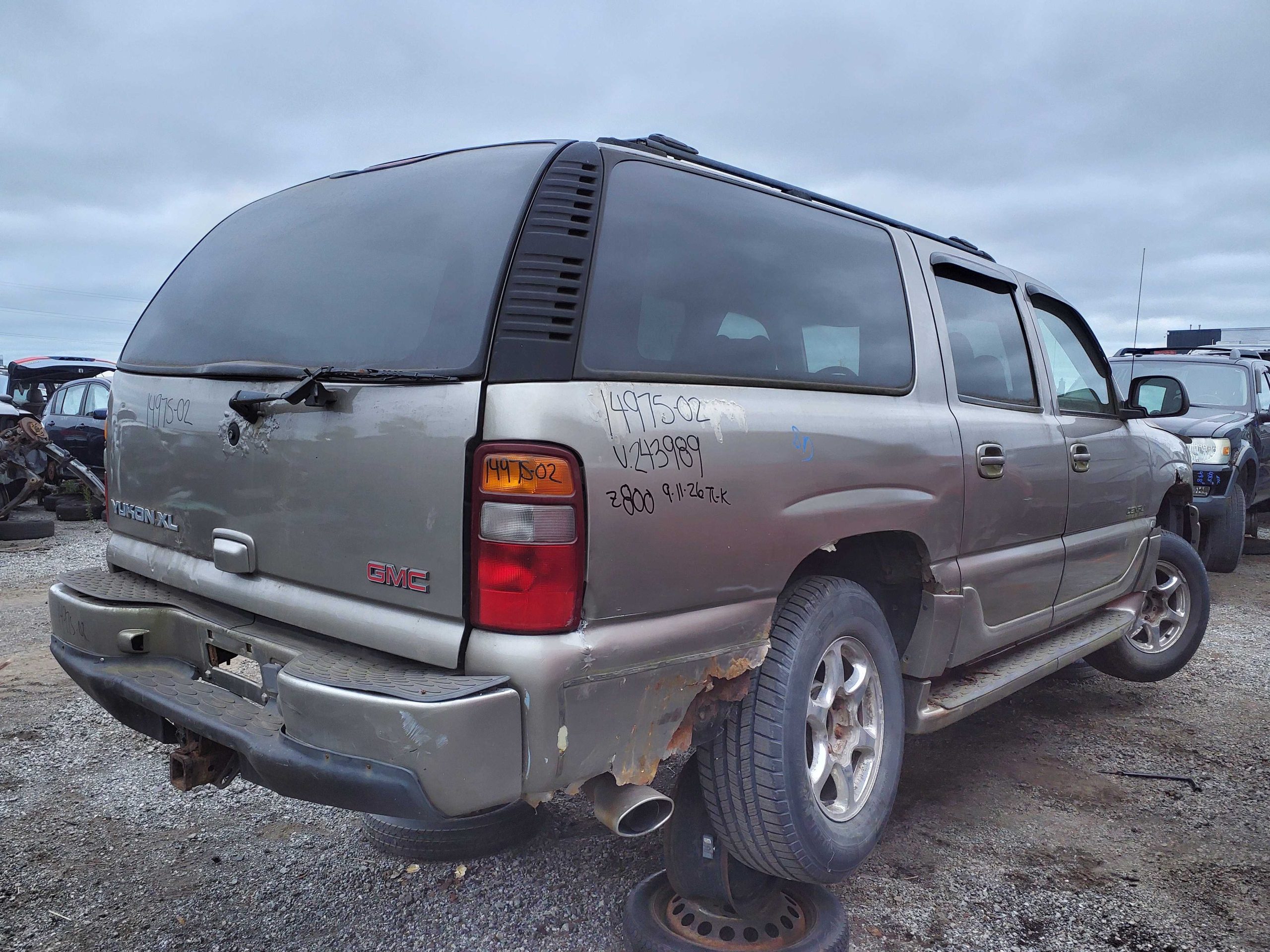 GMC YUKON 2002