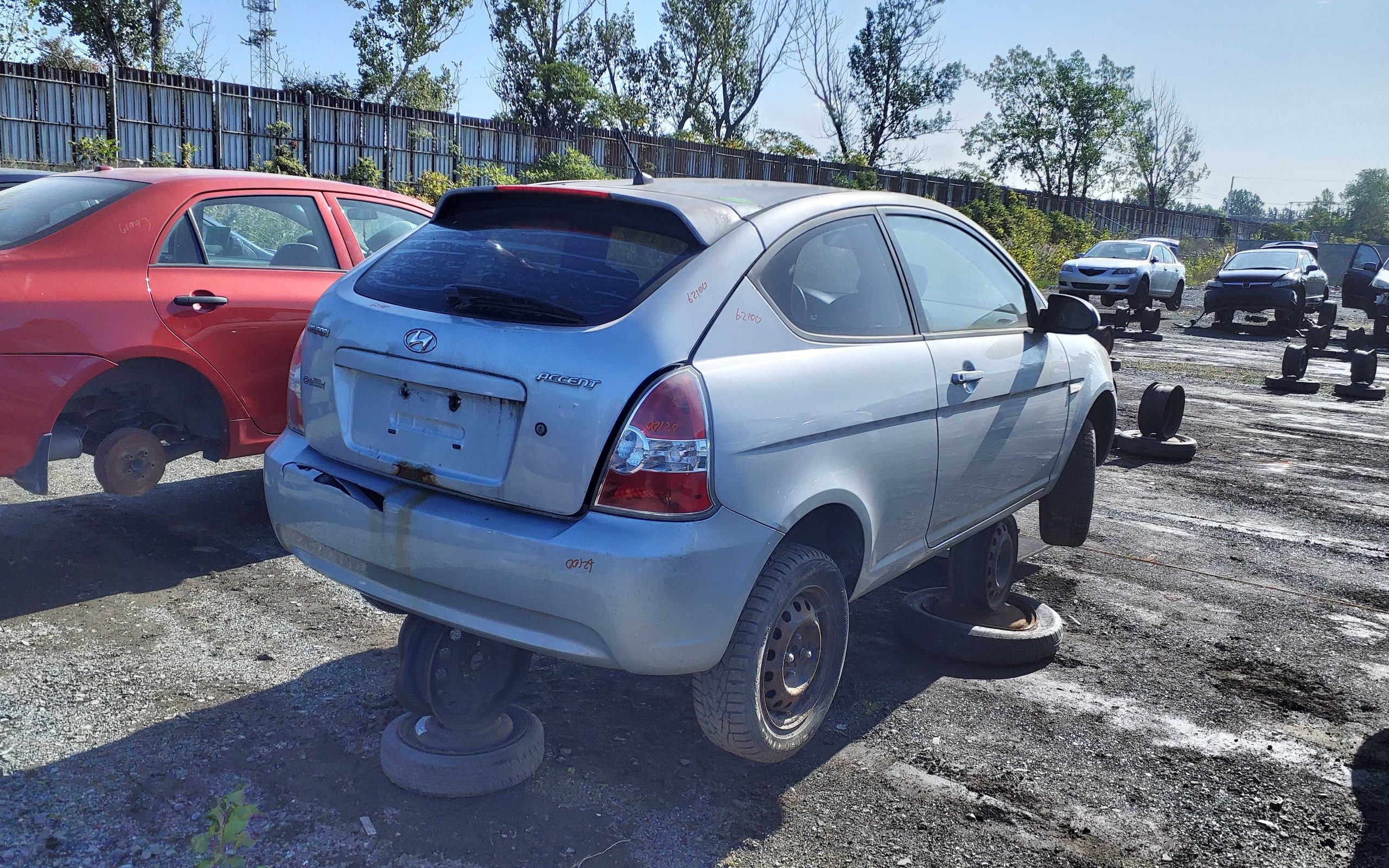 HYUNDAI ACCENT 2009