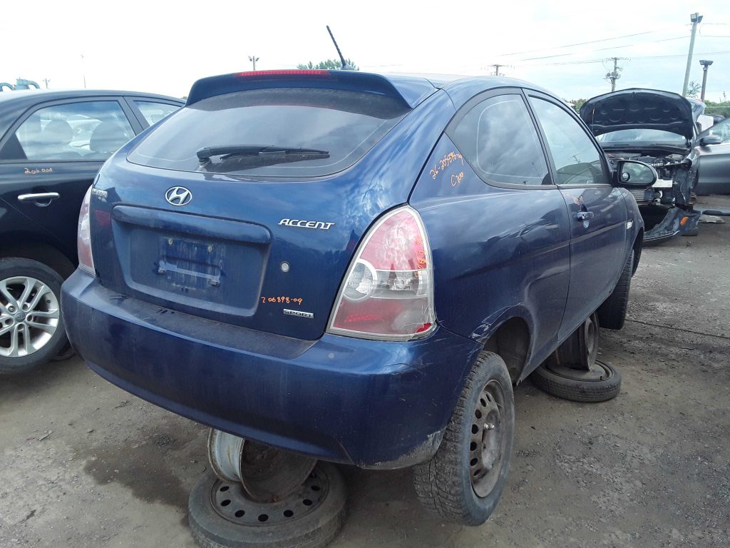 HYUNDAI ACCENT 2009