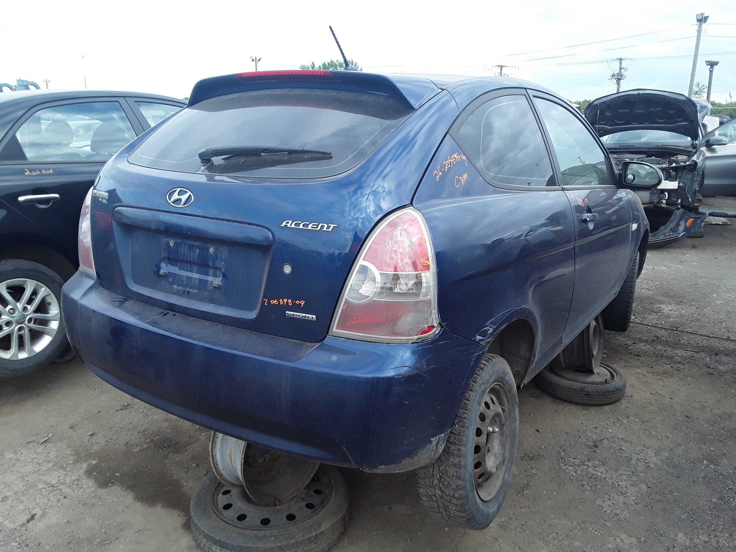 HYUNDAI ACCENT 2009