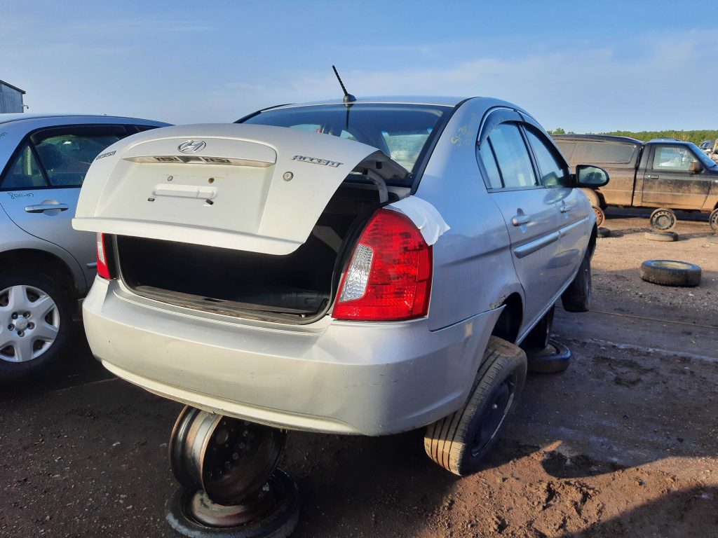 HYUNDAI ACCENT 2009