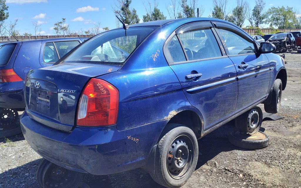 HYUNDAI ACCENT 2009