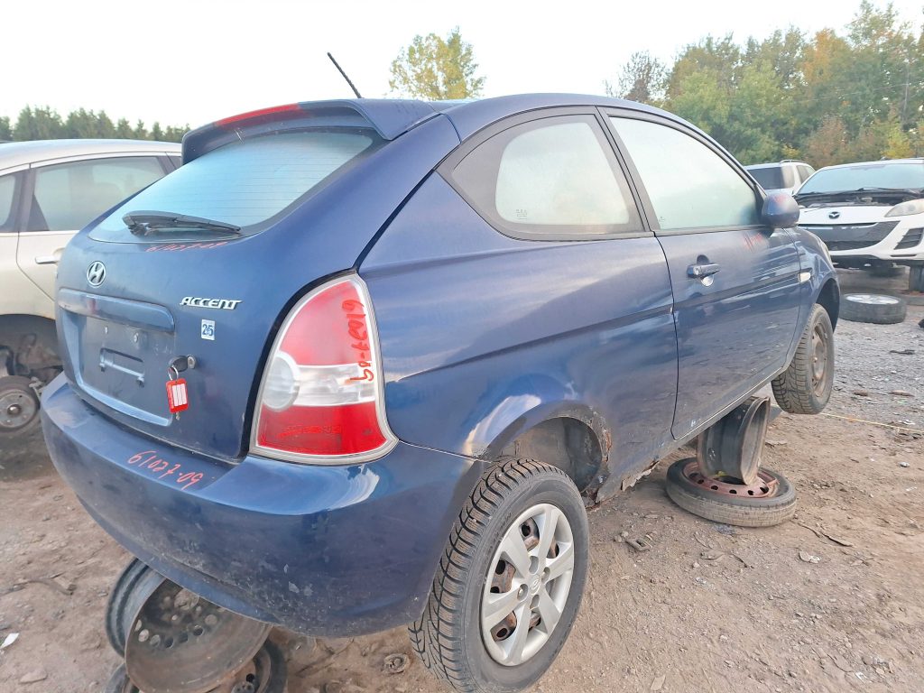 HYUNDAI ACCENT 2009