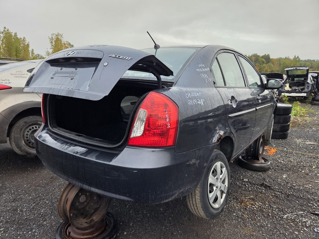 HYUNDAI ACCENT 2009