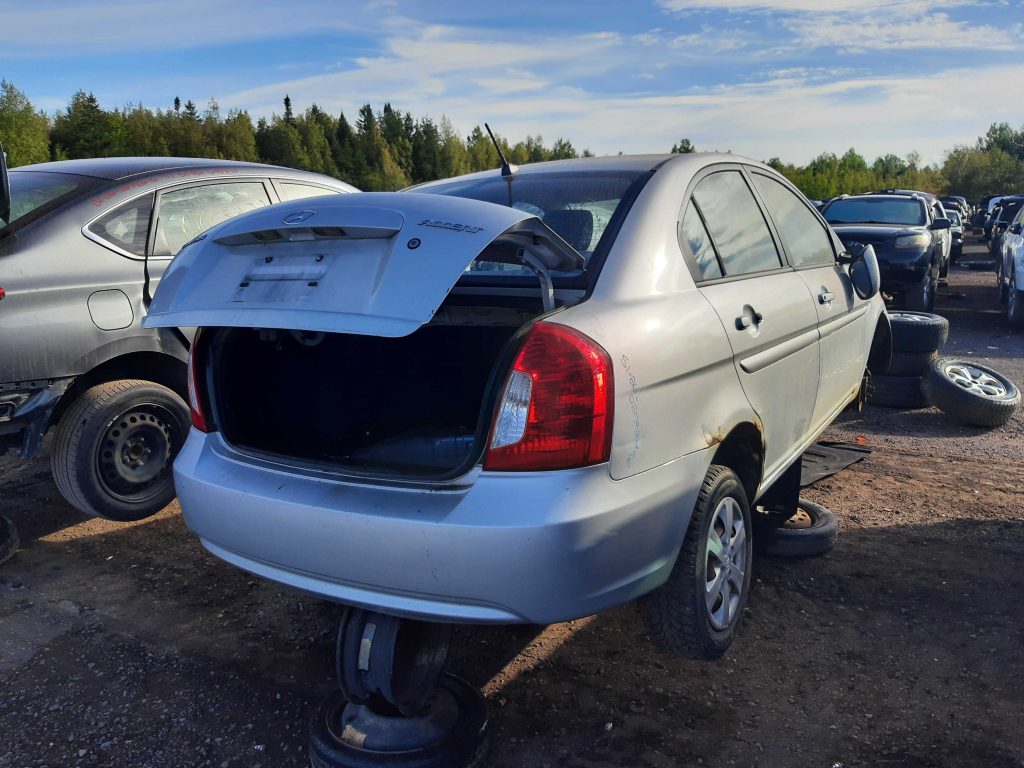 HYUNDAI ACCENT 2010