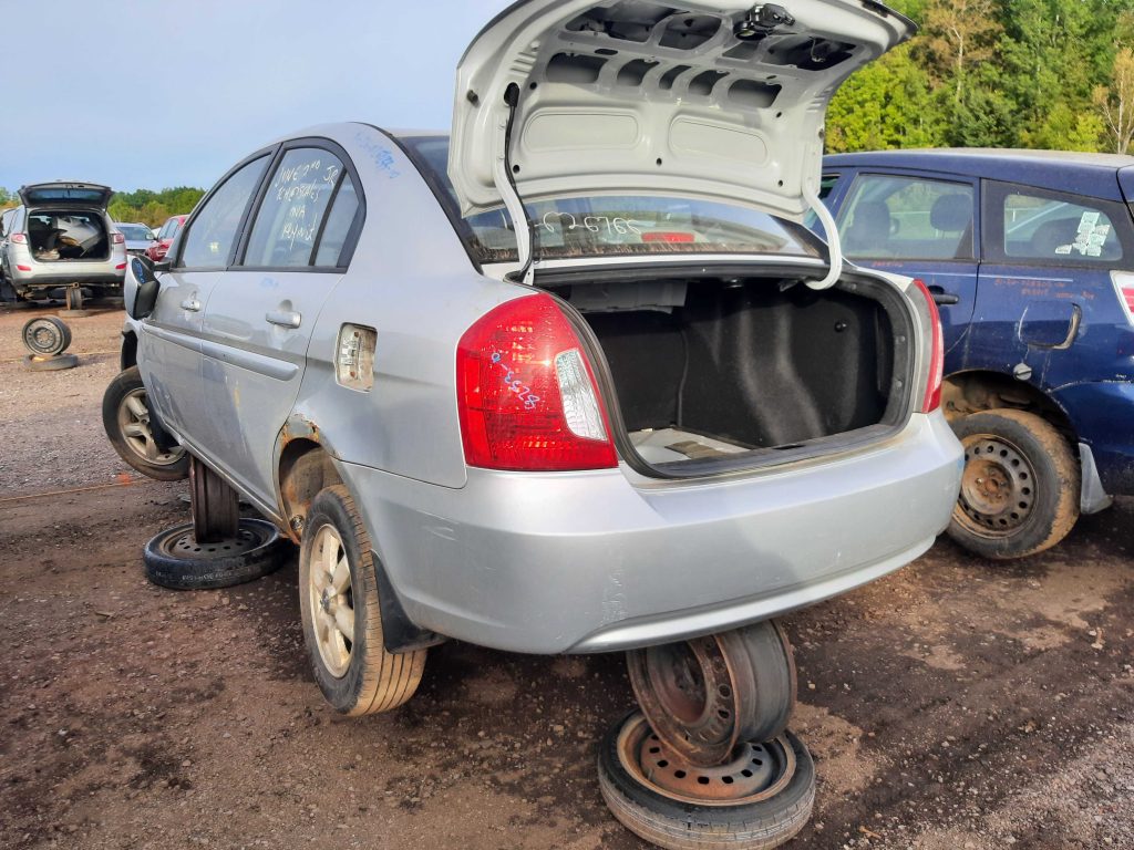 HYUNDAI ACCENT 2010