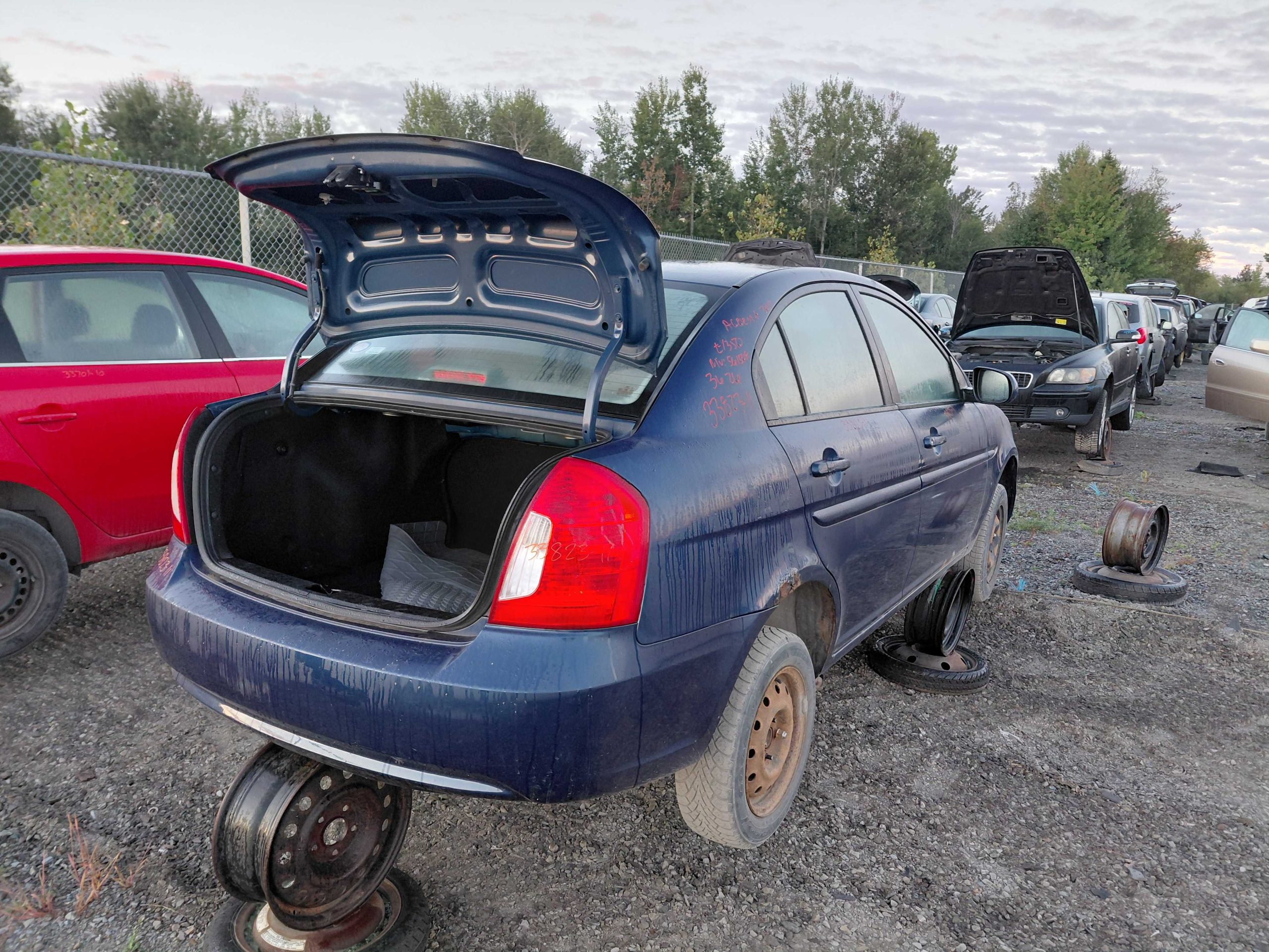 HYUNDAI ACCENT 2011