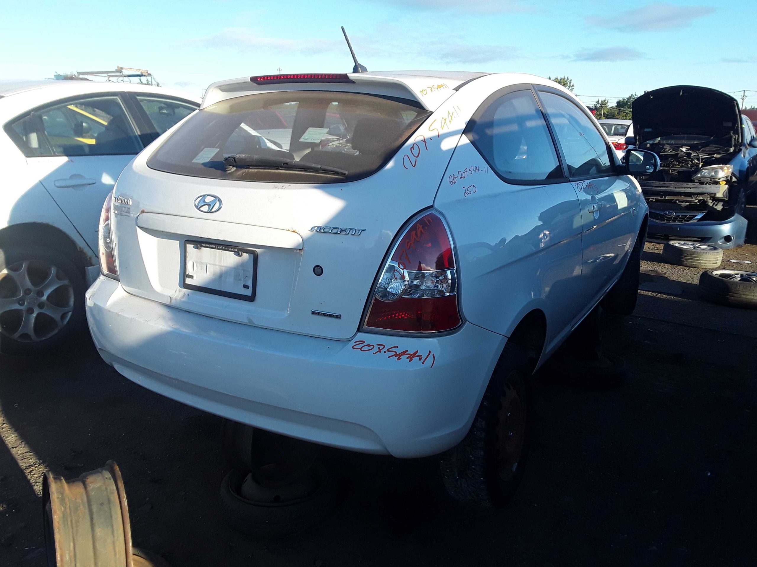 HYUNDAI ACCENT 2011