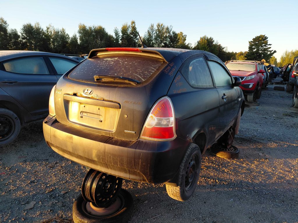 HYUNDAI ACCENT 2011